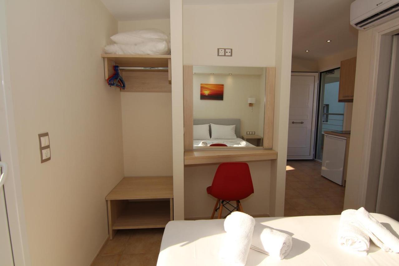 Studios Kostis Limenaria  Buitenkant foto